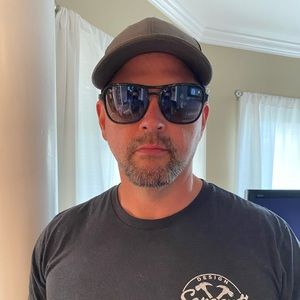 Mens ray-ban sunglasses worn once